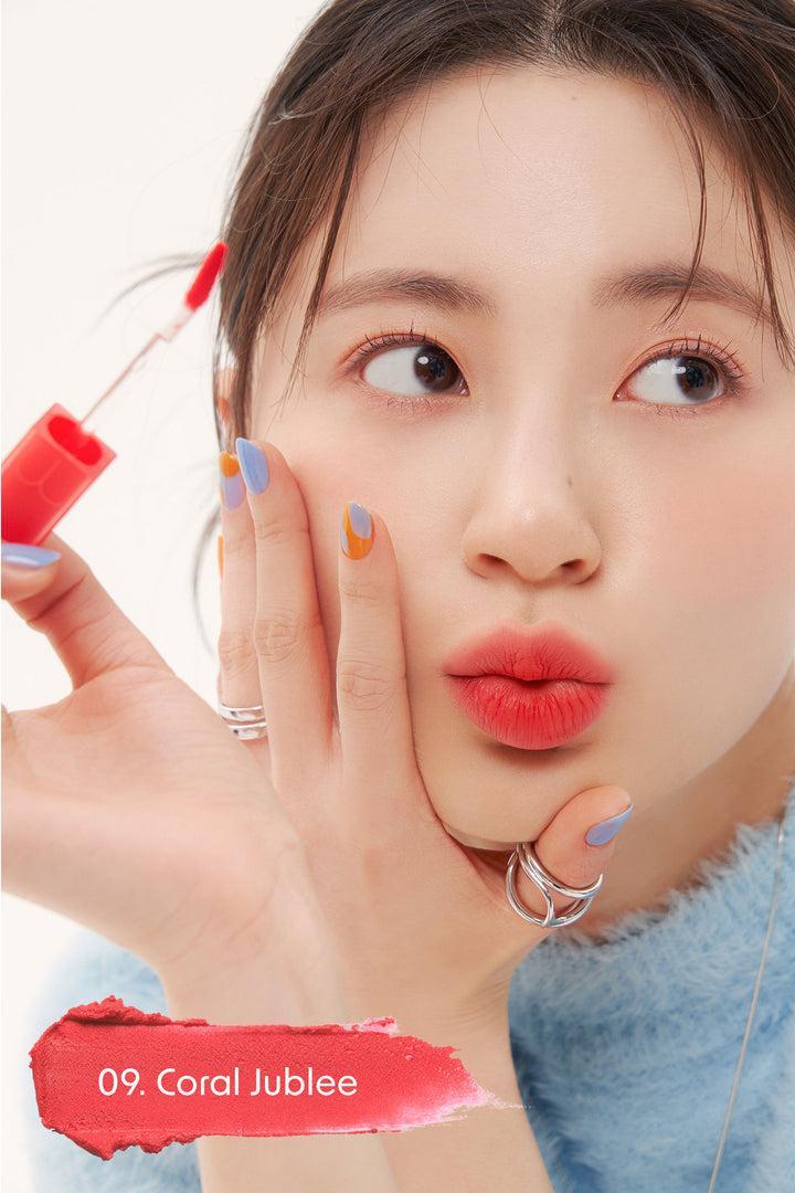 Romand Blur Fudge Tint, a 5g lip tint with a blurring effect for a smooth, soft-focus finish.