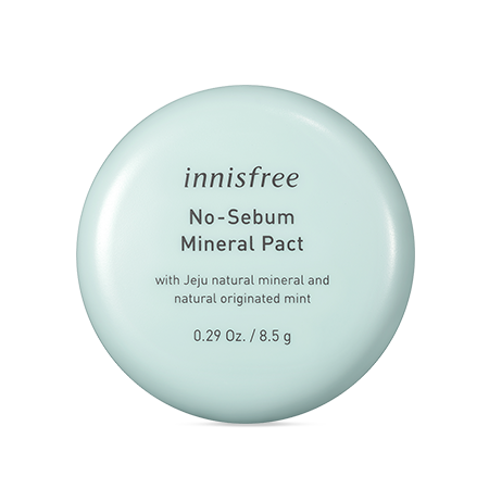 Innisfree No-Sebum Mineral Pact, a compact for setting makeup and controlling shine (8.5g)