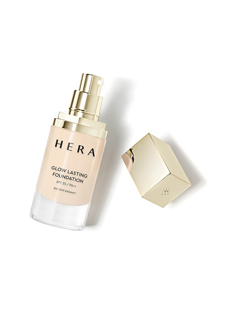 Hera Glow Lasting Foundation, SPF 25 PA++, 35ml in shade 13N1 Porcelain (lightest shade)