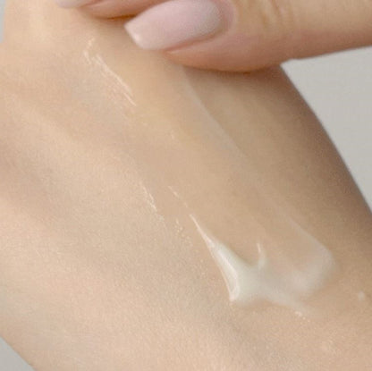 d'Alba Vegan Cream: Lightweight, hydrating, and vegan facial cream in a 55ml tube.