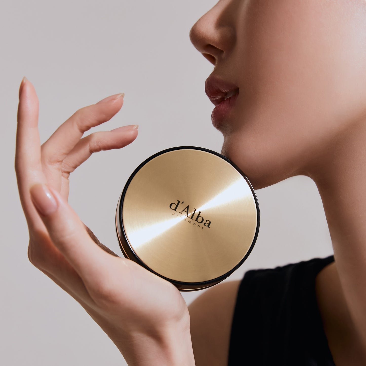 d'Alba Glow Fit Serum Cover Cushion SPF50+ PA++++ in shade No. 21, a lightweight cushion foundation with SPF sun protection and a radiant finish.