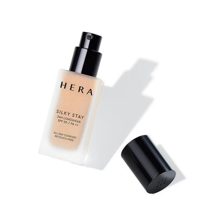 Hera Silky Stay Foundation, 24-hour longwear, PA++ sun protection, 30g bottle in shade 21C1 Rose Vanilla. Light, silky finish for a natural look.