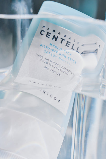 [Skin1004] Madagascar Centella Hyalu-Cica Silky Fit Sun Stick - 2 Size