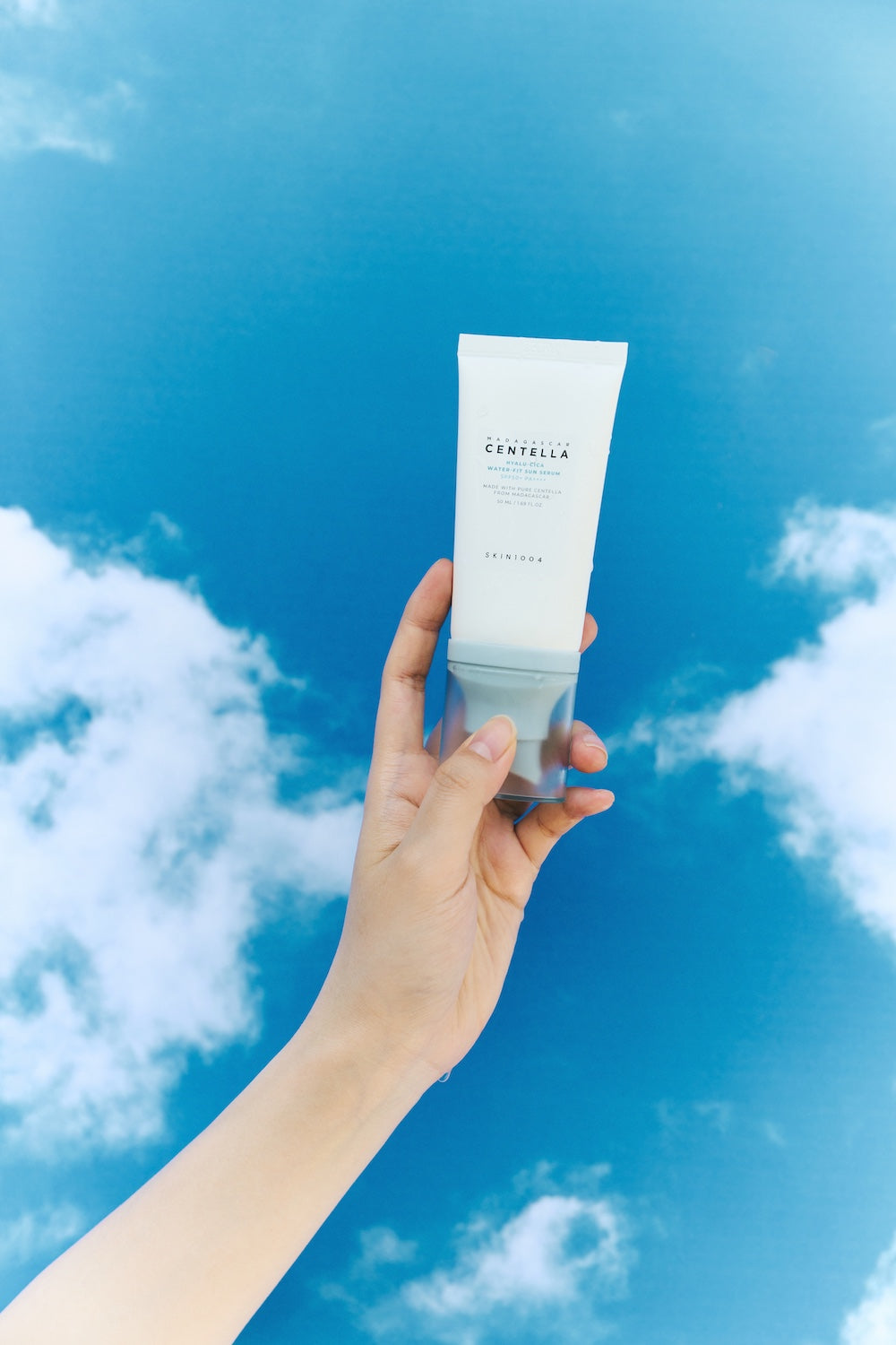 [Skin1004] Madagascar Centella Hyalu-Cica Water-Fit Sun Serum 50ml