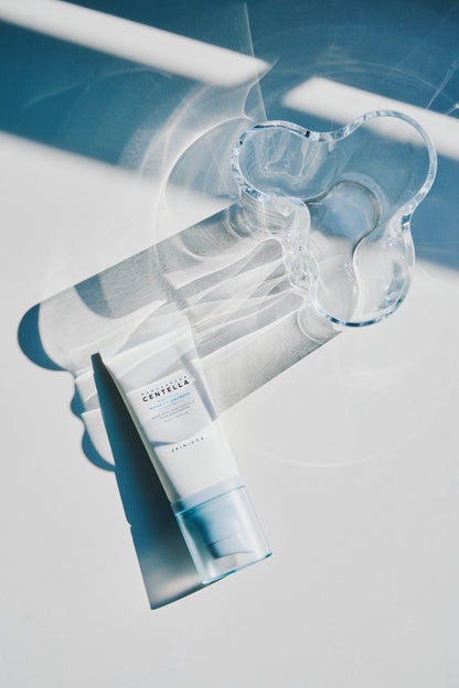 [Skin1004] Madagascar Centella Hyalu-Cica Water-Fit Sun Serum 50ml