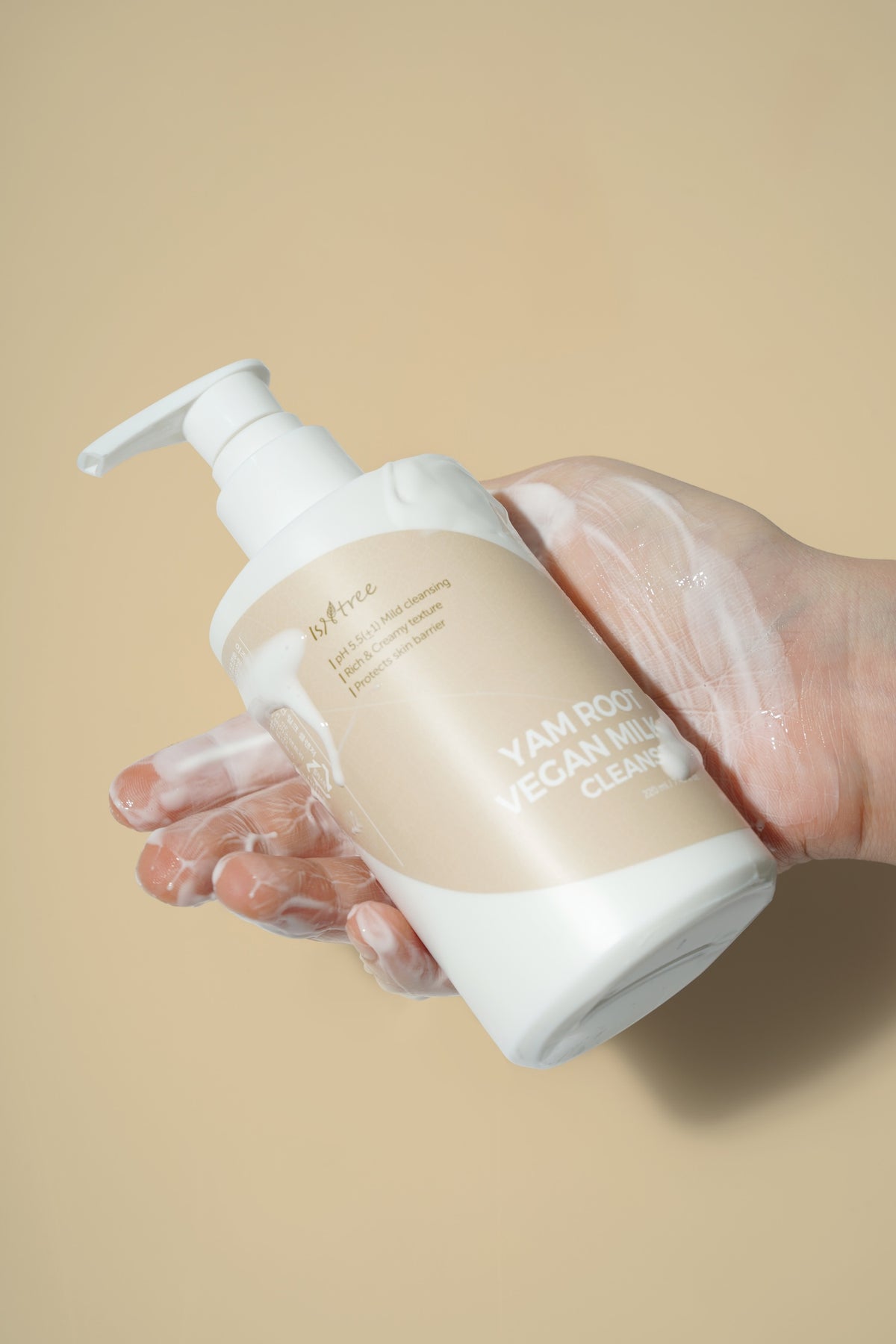 [Isntree] Yam Root Vegan Milk Cleanser 220ml